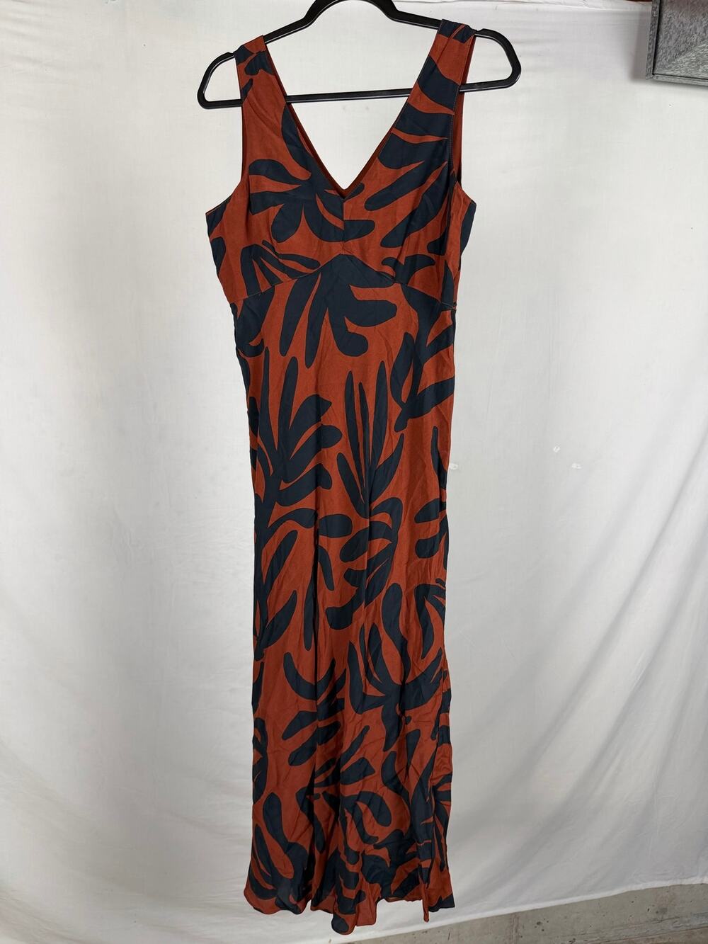 ON 34TH Brown Black Abstract Leaf Print V-Neck Maxi Dress Size 4